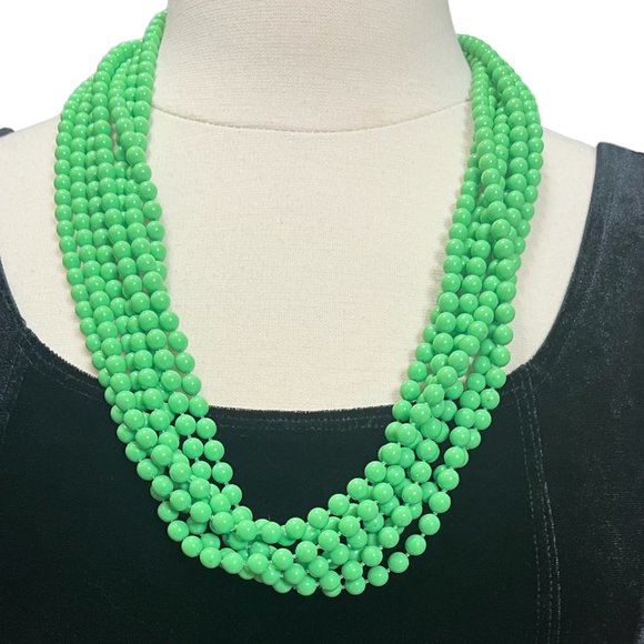 Vintage plastic green beaded necklace - Picture 1 of 5